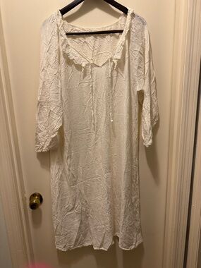 Long Sleeve White Sleep Gown With Tie Neck